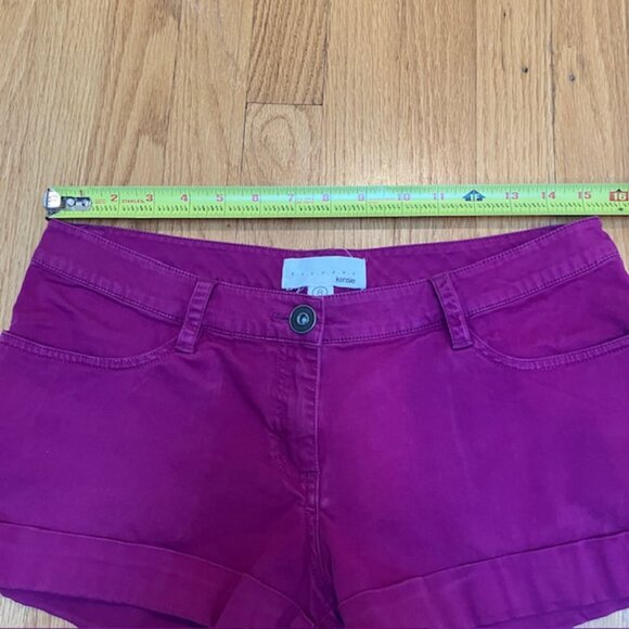 Kensie Magenta cuffed shorts size 8 - Picture 4 of 6